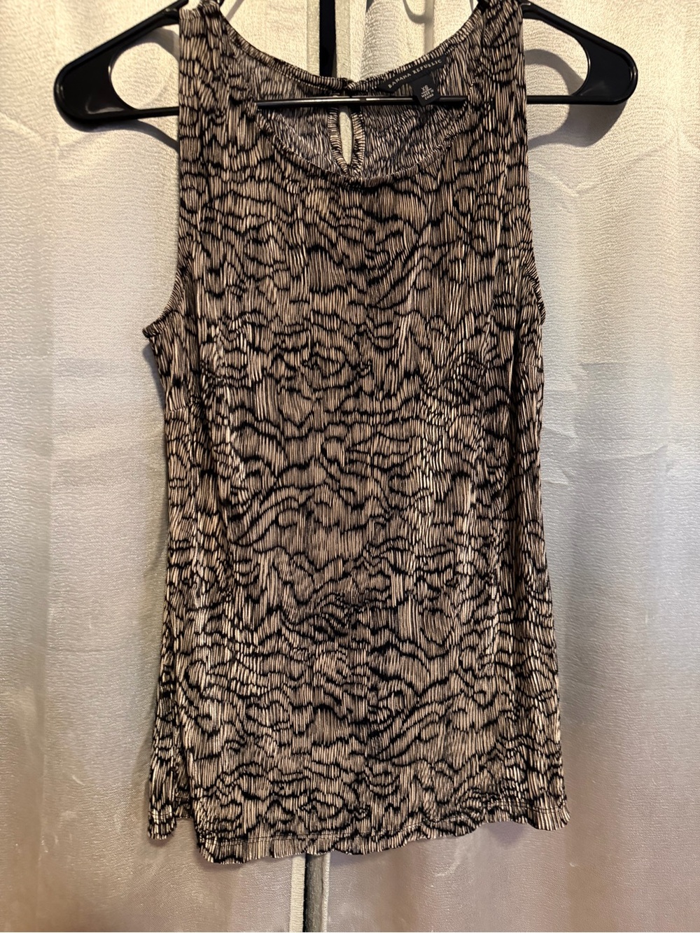 Banana Republic Black & Cream Printed Sleeveless Tank